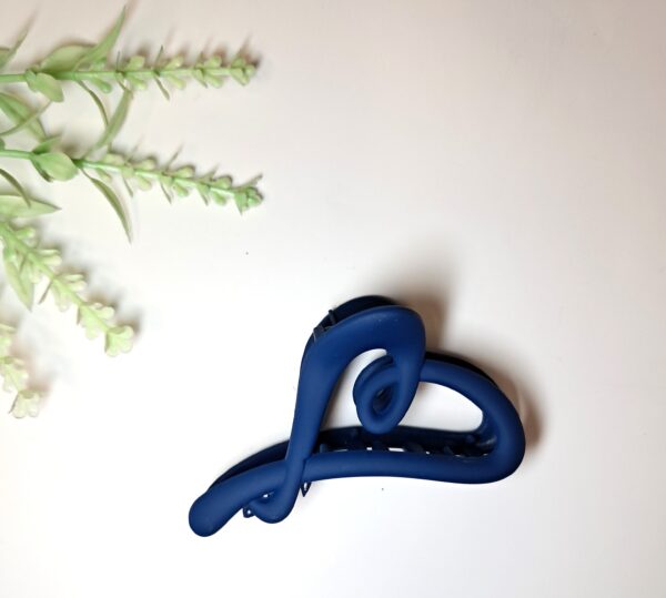 Heartfelt Claws 🤍 DARK BLUE
