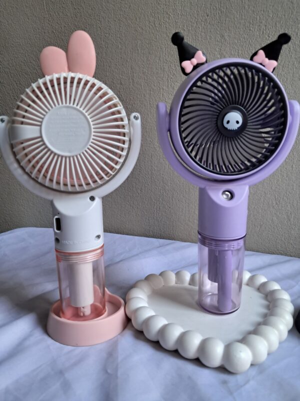 Rechargeable Water Spray Fan – Coolest Mist Fan with Free Stand & Cable - Image 5