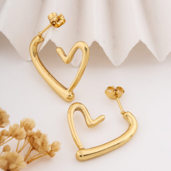 Heart ❤ Stud Earing(18k Gold Plated) - Image 3