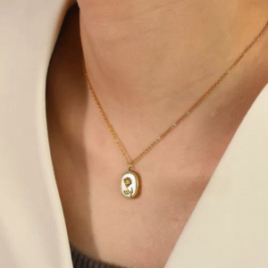 LUX Flower Necklace(18k Gold Plated)