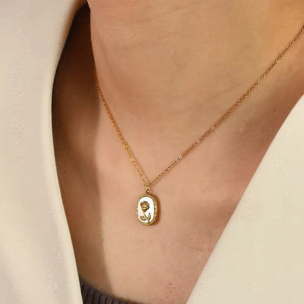 LUX Flower Necklace(18k Gold Plated)