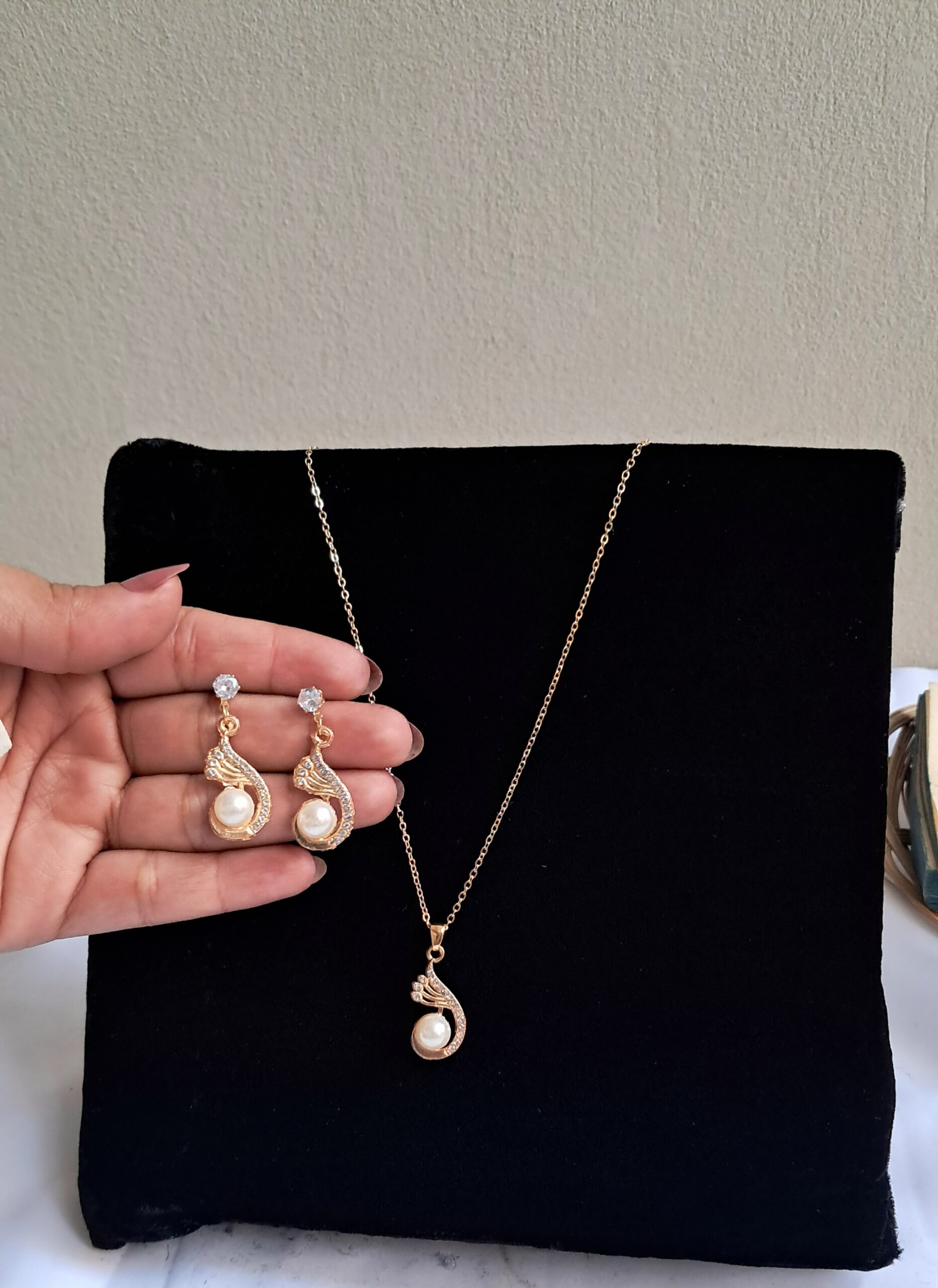 Swan Pearl Set