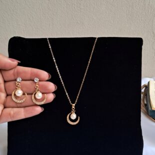 Moon Pearl Set