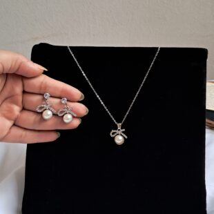 Pearl Bow Elegant Set