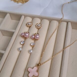 z Blush Clover Set 💗