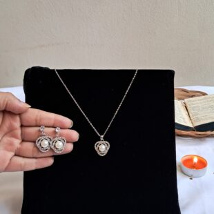 Aesthetic Cubic Pearl Set