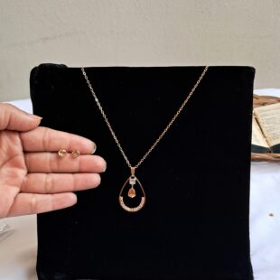 Caramel Teardrop Gold Halo Set