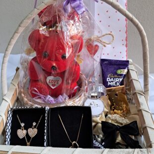 💖Valentine’s Love Luxe Basket💖