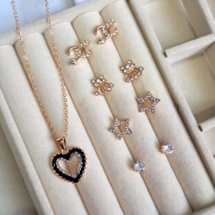 aHeart Set💖(Necklace + 4 Pairs Earrings)