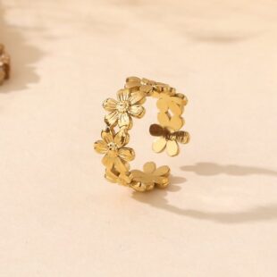 Adjustable Daisy Flower Ring (18k Gold Plated)